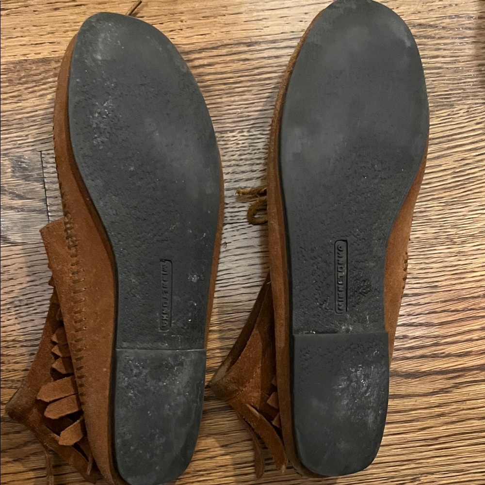 Minnetonka Brown Suede Fringe Moccasin booties - Picture 3 of 3